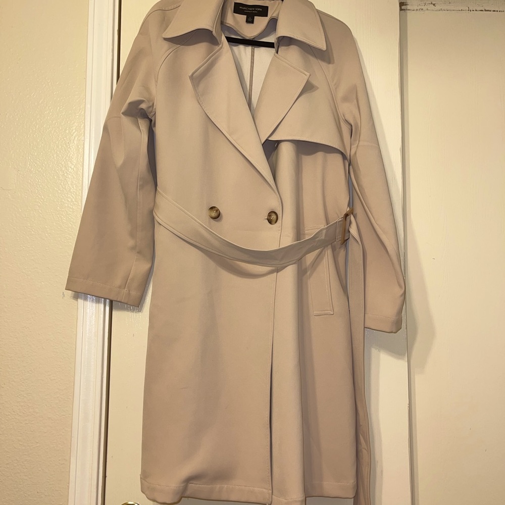 Lightweight Trench coat!
